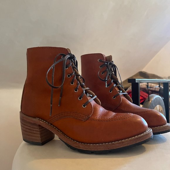 Redwing Clara Heritage Boot in Oro Legacy Leather 8.5 - Picture 2 of 9